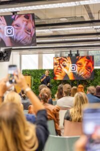 Fotografía de un evento de Meta en Madrid